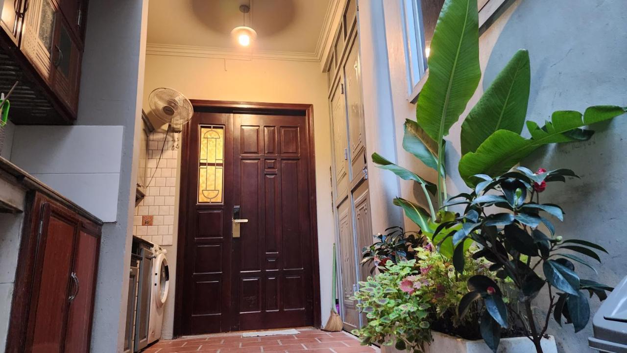 T Home Balcony Homestay Hanoi Bagian luar foto