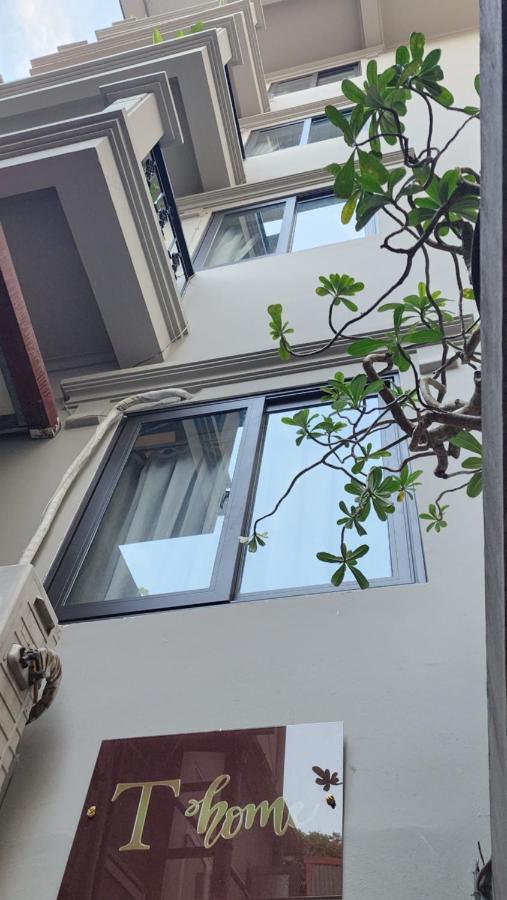 T Home Balcony Homestay Hanoi Bagian luar foto