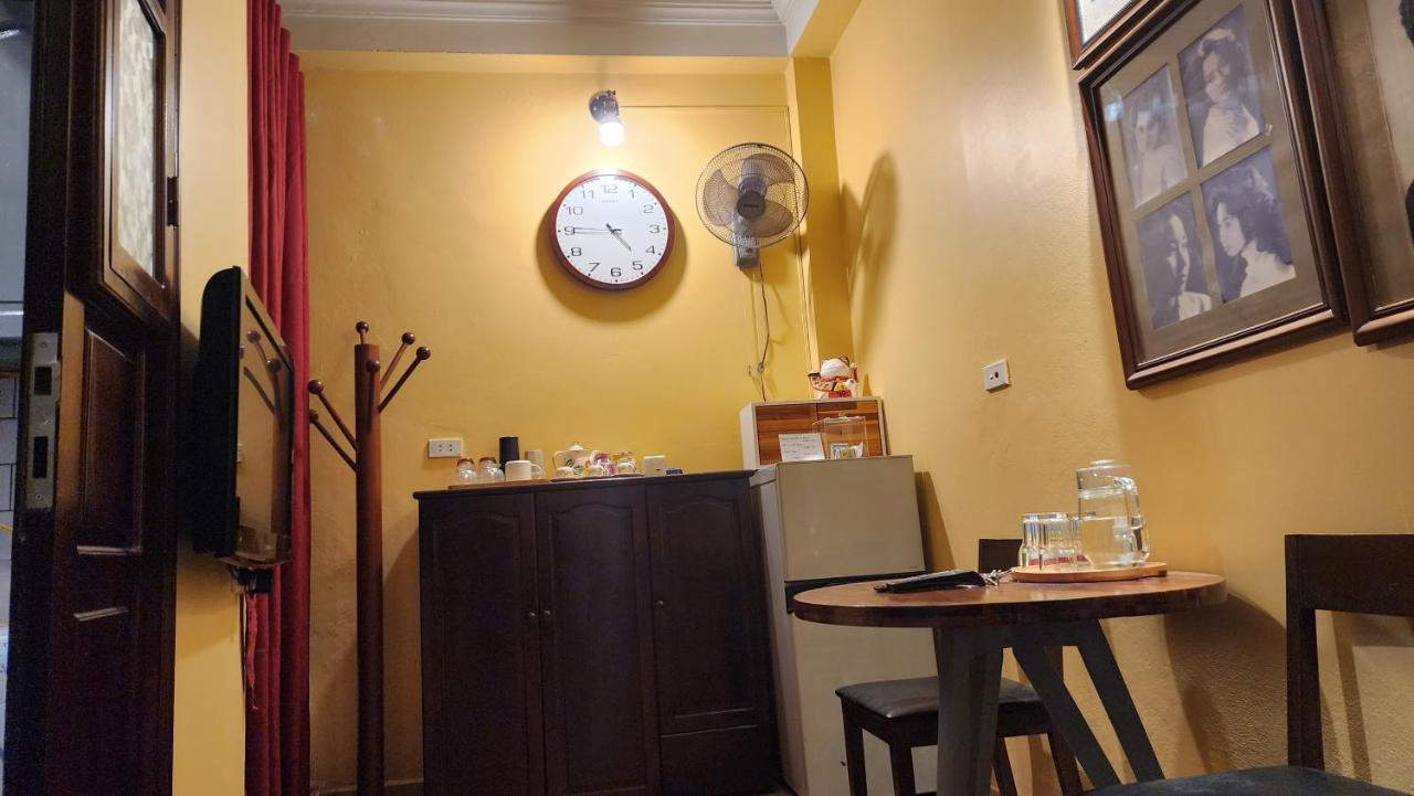 T Home Balcony Homestay Hanoi Bagian luar foto