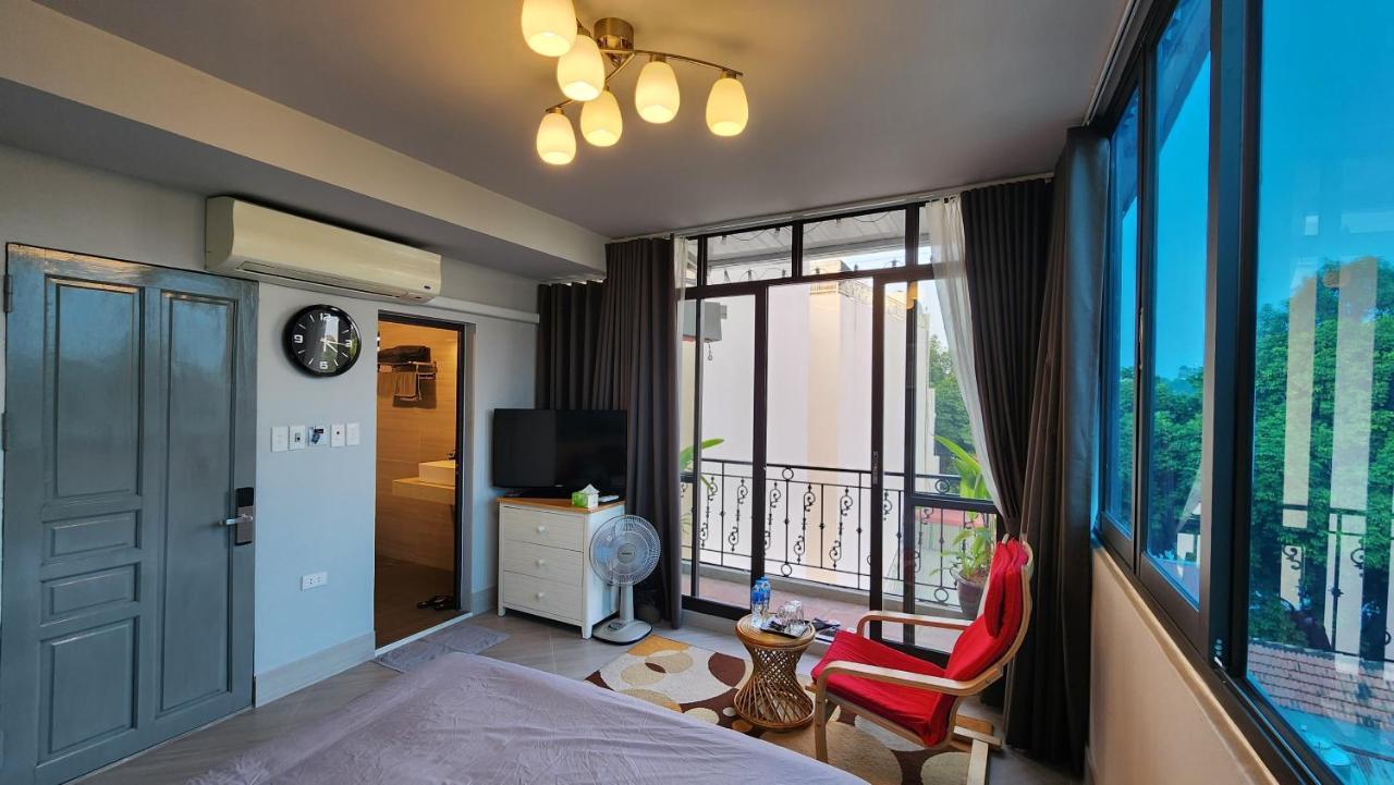 T Home Balcony Homestay Hanoi Bagian luar foto